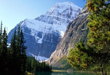 激烈竞争：马德里竞技迎战皇家马德里